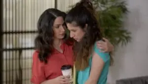 Ki Omws Eimai Akoma Edw 2022: 1×38