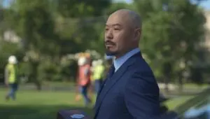 Your Friends & Neighbors: 1×5