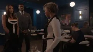 Beauty in Black: 2×4