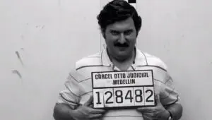Pablo Escobar: The Drug Lord: 1×3