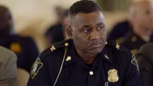 Flint Town: 1×8