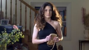 Ki Omws Eimai Akoma Edw 2022: 1×34