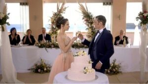 Ki Omws Eimai Akoma Edw 2022: 1×19