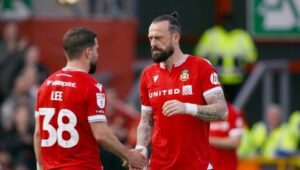 Welcome to Wrexham: 3×8