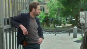 Sara – Woman in the Shadows: 1×4