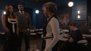 Beauty in Black: 2×4